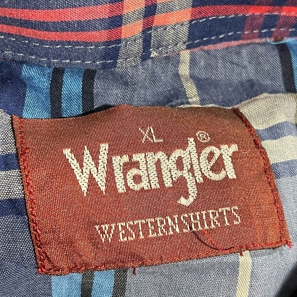 Vintage Wrangler Western Plaid Short Sleeve Cowboy Rancher Button Down Shirt - Picture 6 of 6